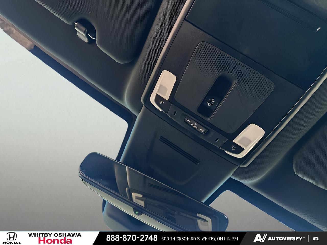 2023 Honda CR-V Hybrid Touring Photo