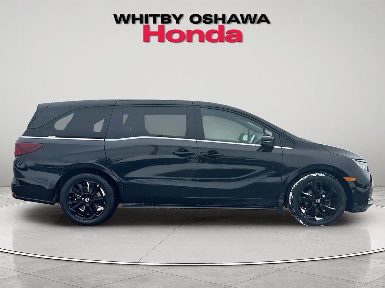 2024 Honda Odyssey Black Edition Photo