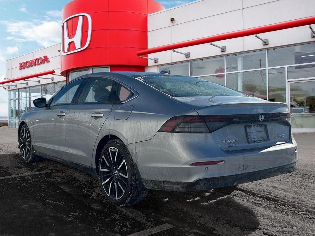 2025 Honda Accord Hybrid TOURING Photo