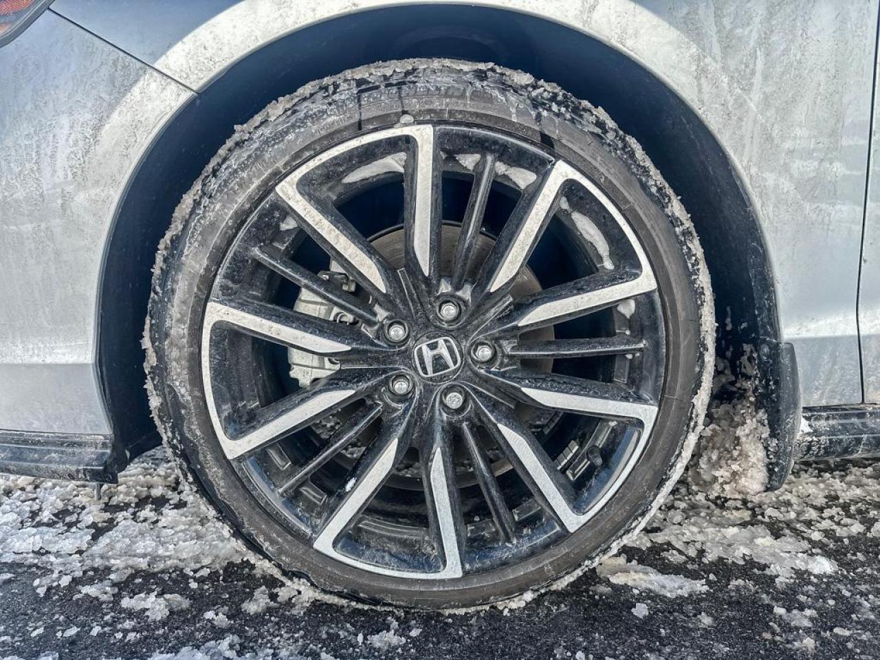 2025 Honda Accord Hybrid TOURING Photo