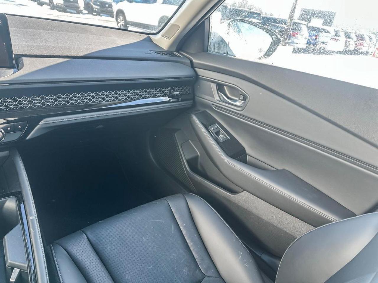 2025 Honda Accord Hybrid TOURING Photo