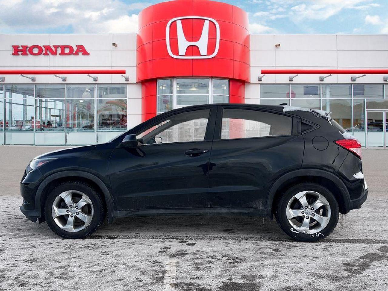 2016 Honda HR-V LX Photo2