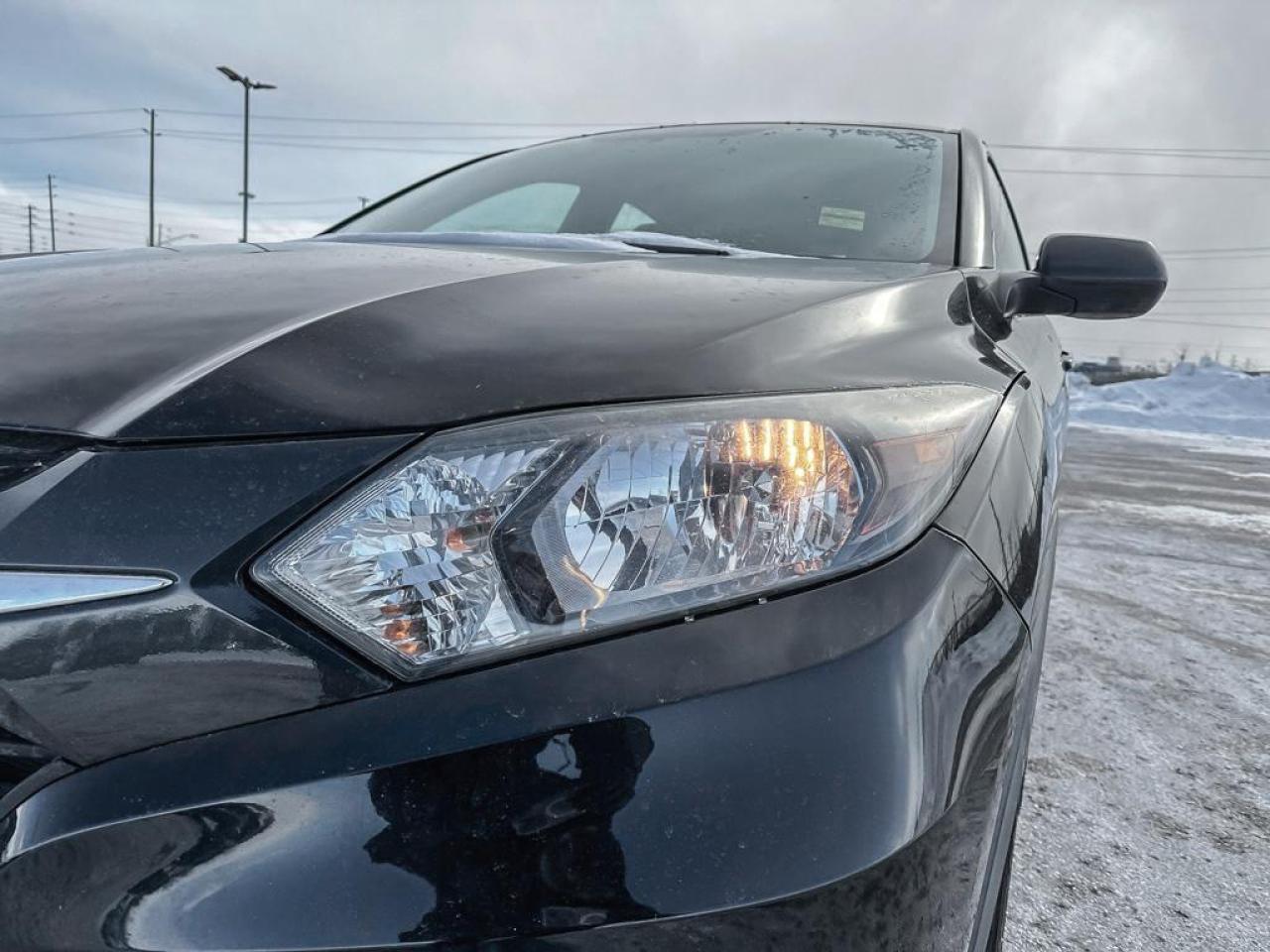 2016 Honda HR-V LX Photo