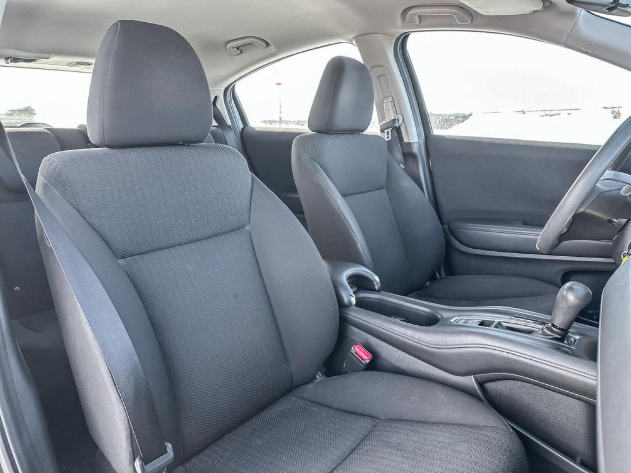 2016 Honda HR-V LX Photo