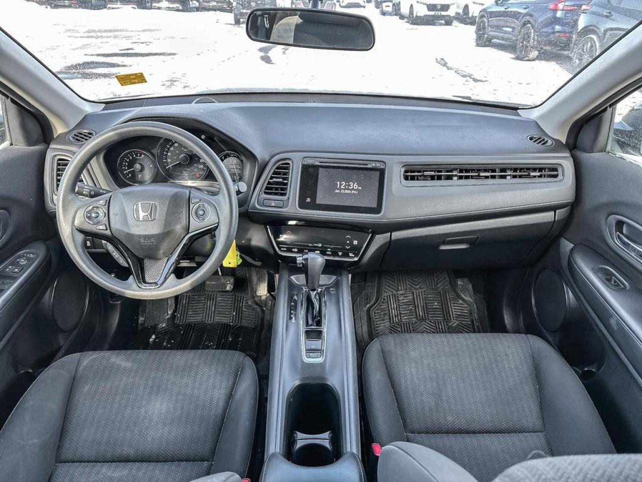 2016 Honda HR-V LX Photo