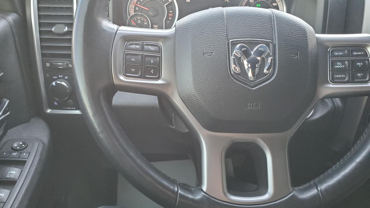 2022 RAM 1500 Classic 4x4 Crew Cab 5'7" Box-REMOTE START-REAR CAMERA Photo