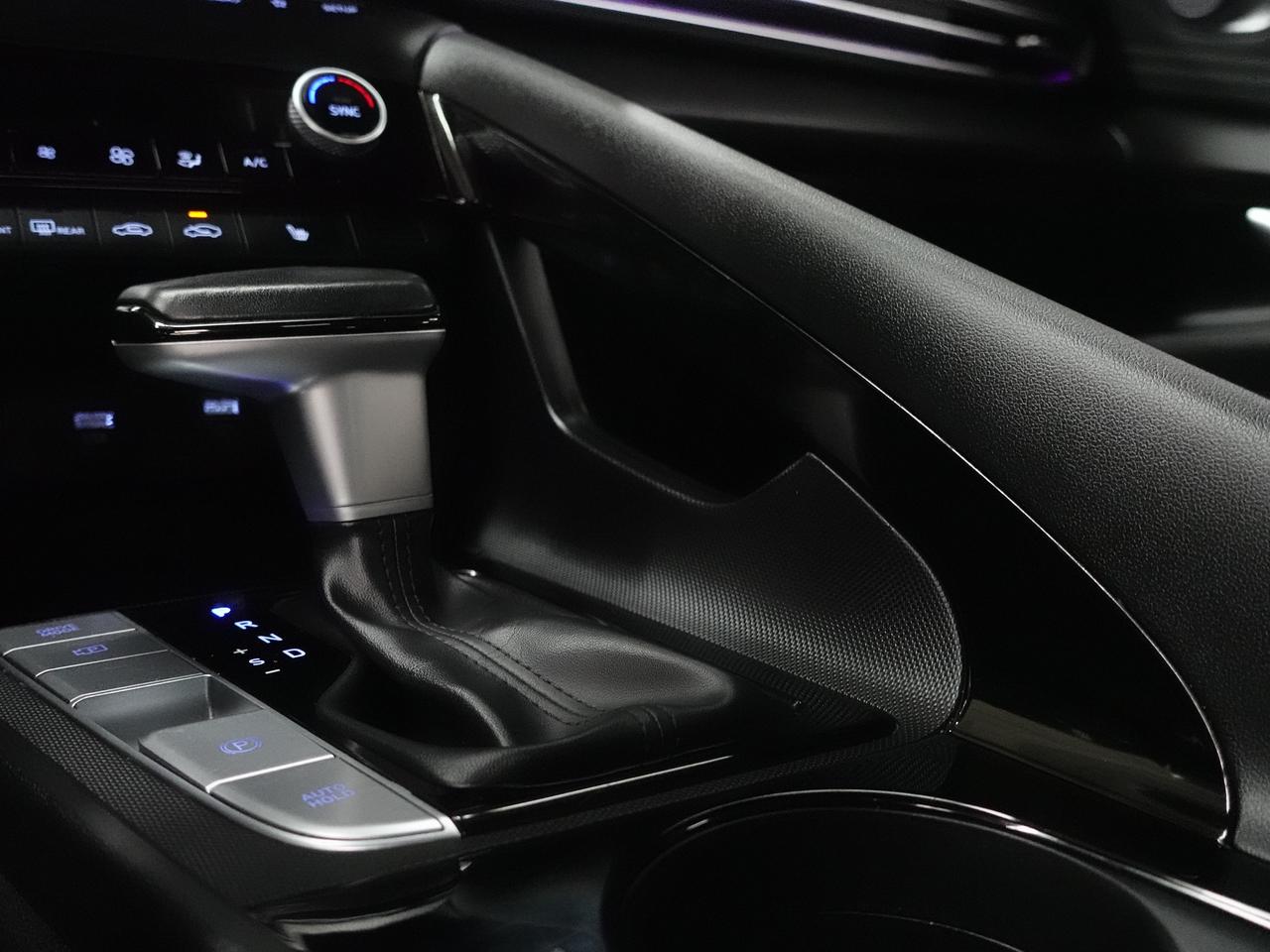 2023 Hyundai Elantra HYBRID LUXURY | Nav | Leather | Sunroof | CarPlay