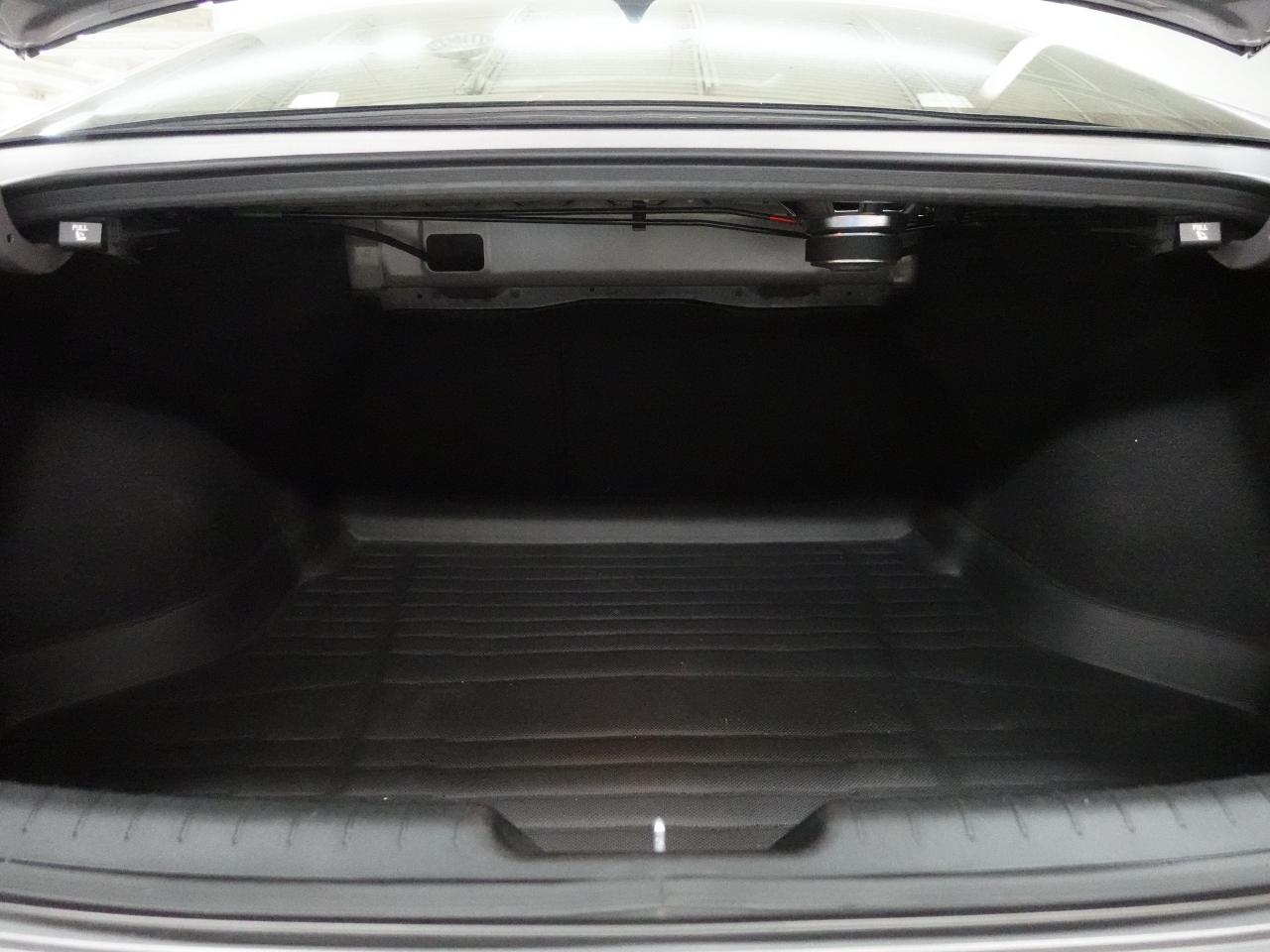 2023 Hyundai Elantra HYBRID LUXURY | Nav | Leather | Sunroof | CarPlay Photo