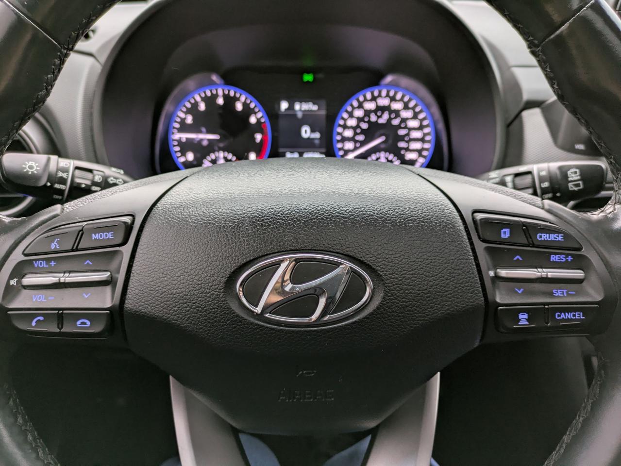 2020 Hyundai KONA LUXURY Photo