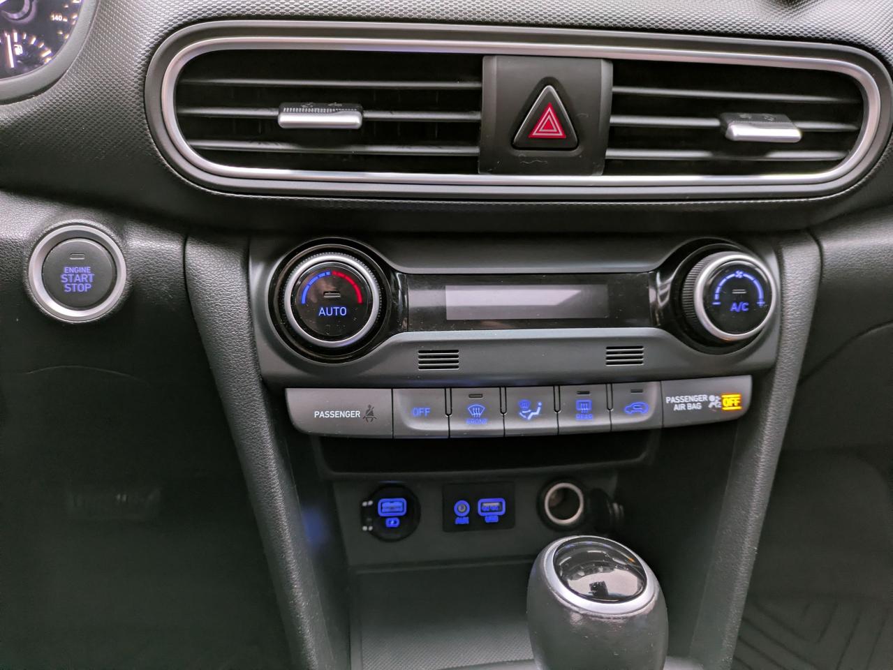 2020 Hyundai KONA LUXURY Photo