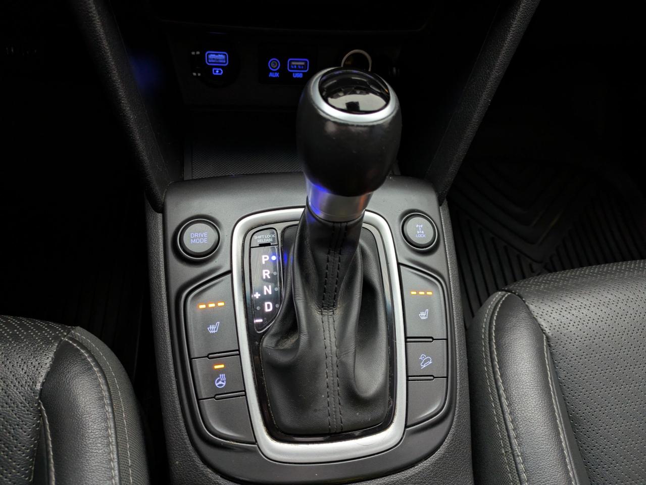 2020 Hyundai KONA LUXURY Photo