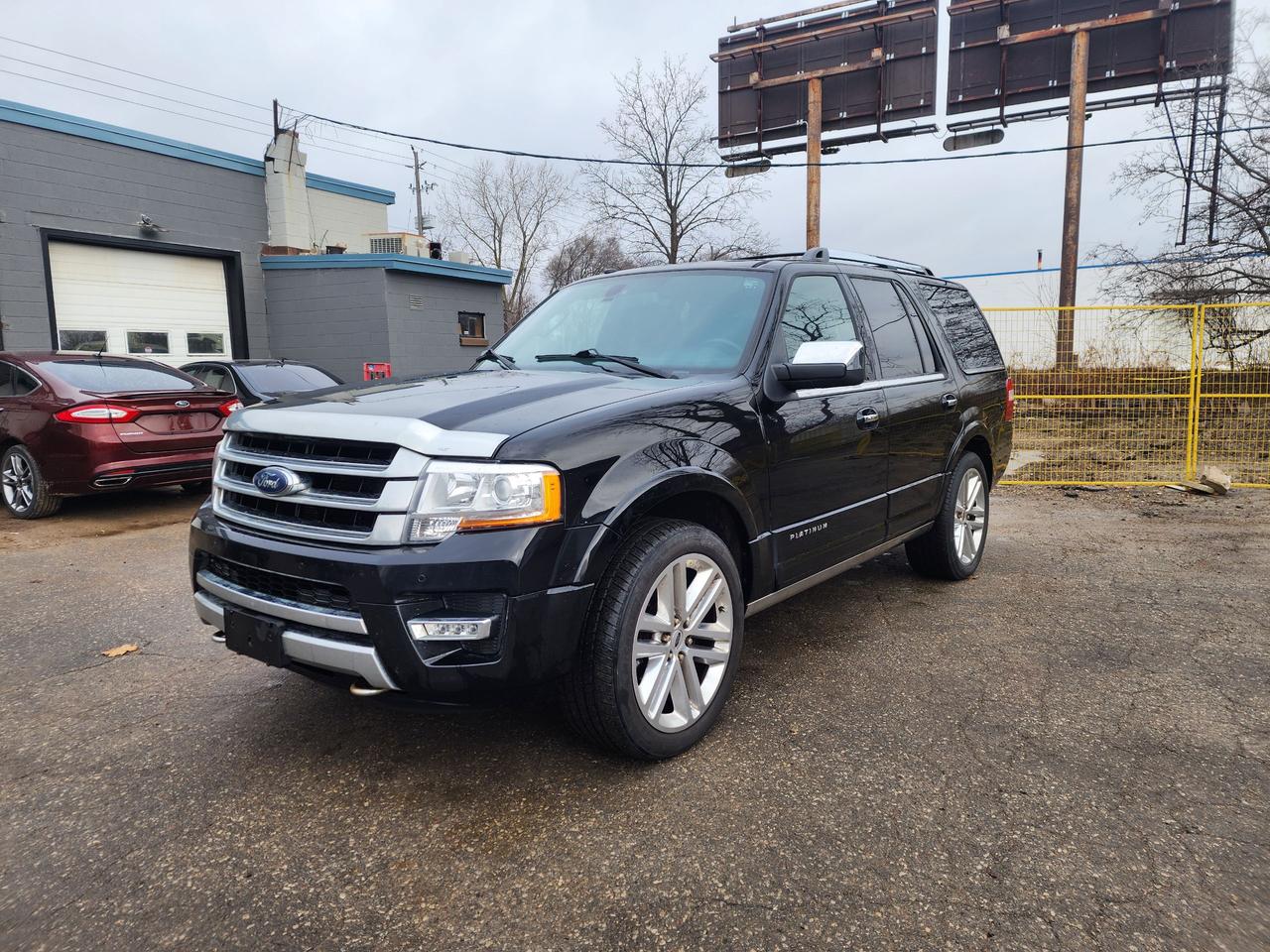 2016 Ford Expedition Platinum l No Accidents l XL 7 Seater l DVD