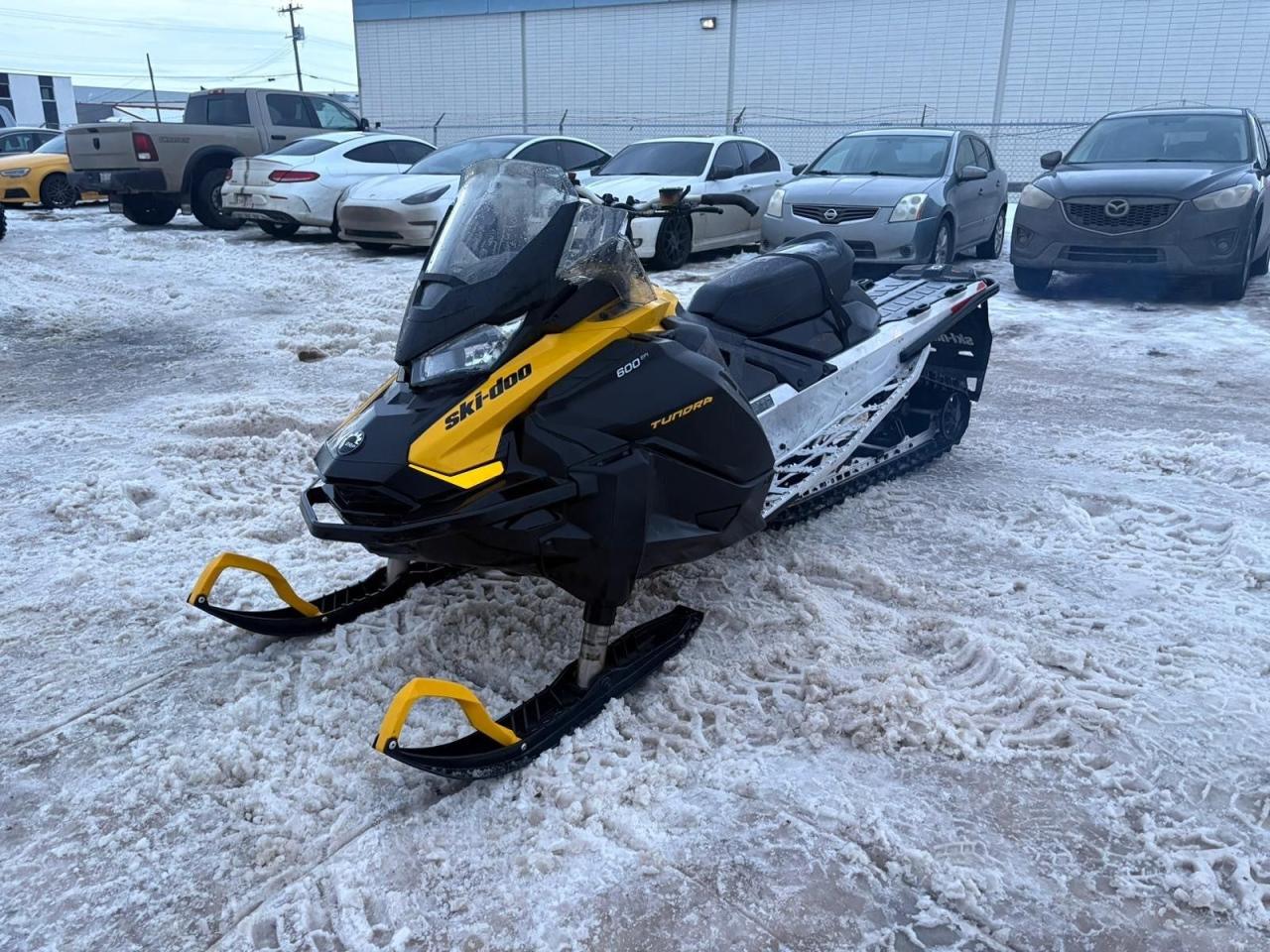 Used 2023 Ski-Doo Summit Edge 154 E-TEC for sale in Edmonton, AB