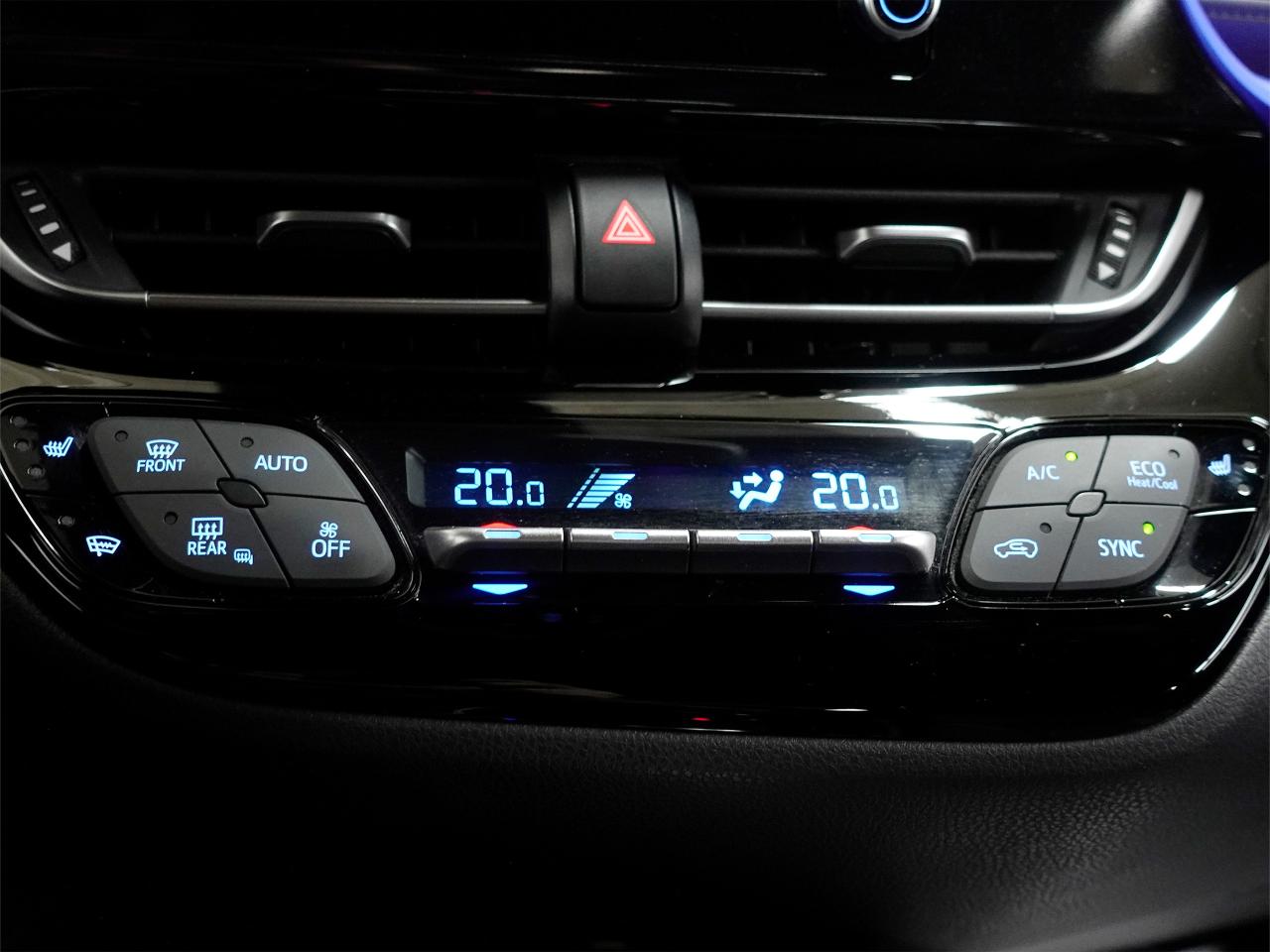 2021 Toyota C-HR XLE PREMIUM | LaneDep | Heated Seats | CarPlay Photo