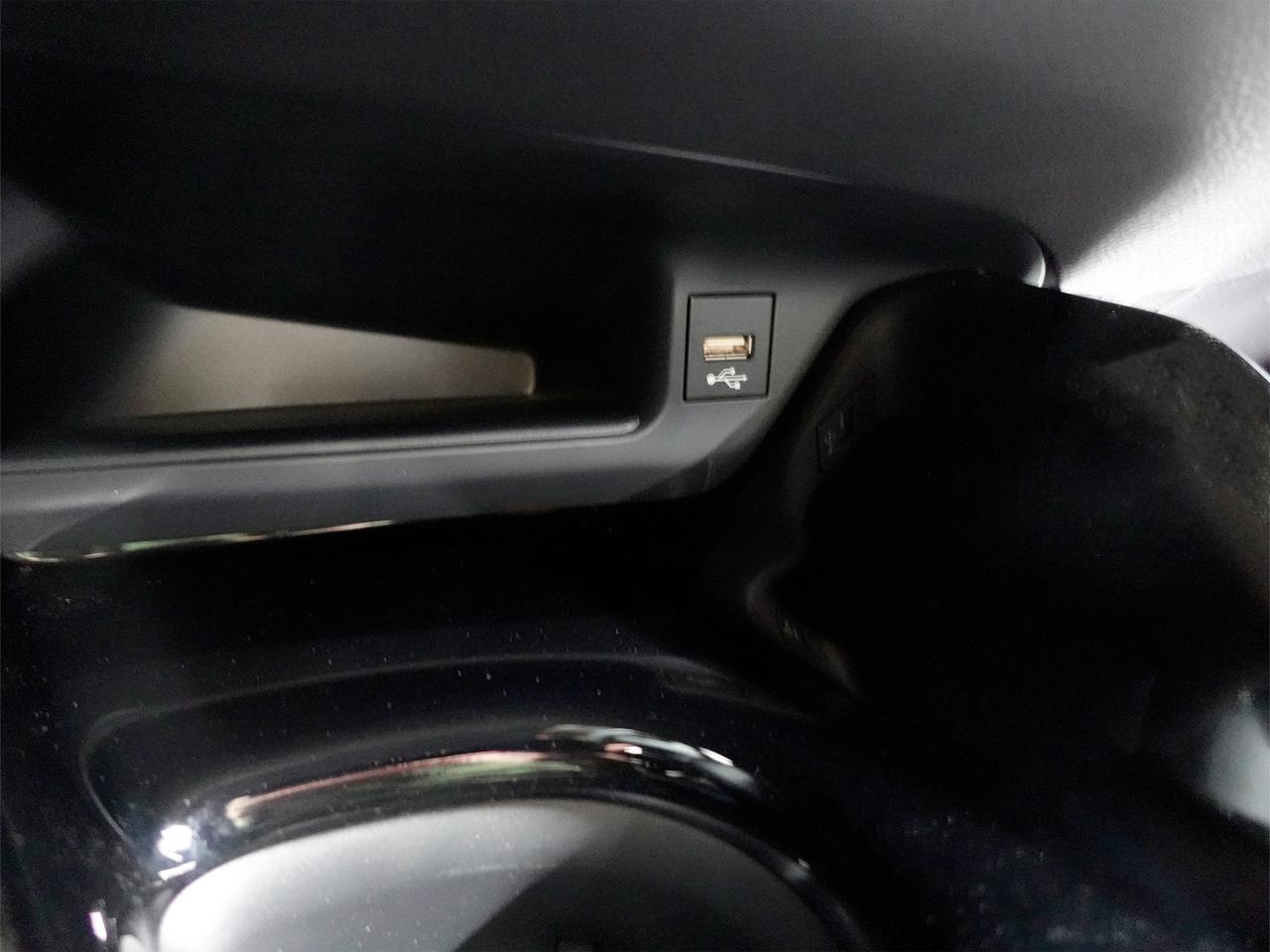 2021 Toyota C-HR XLE PREMIUM | LaneDep | Heated Seats | CarPlay