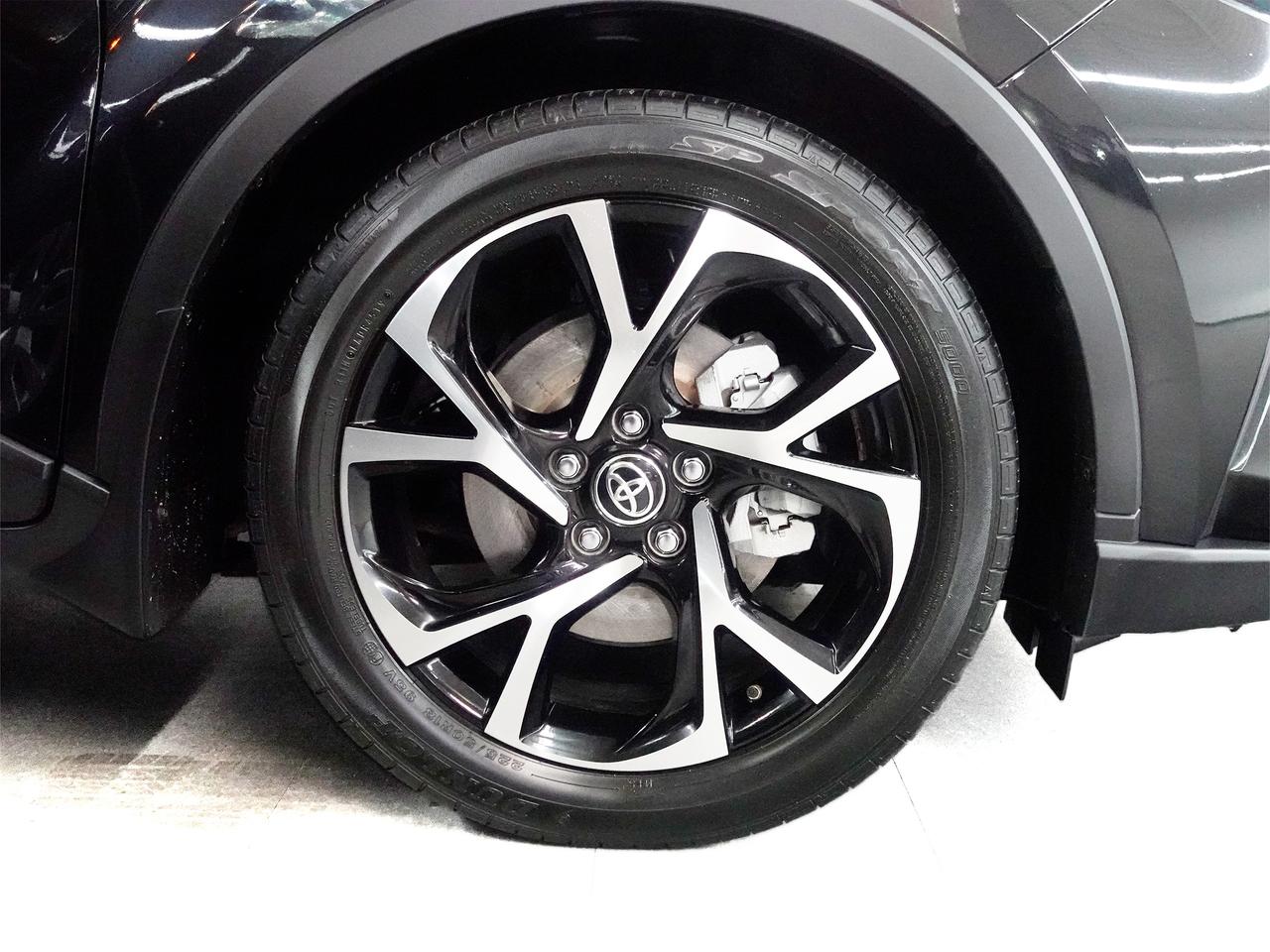 2021 Toyota C-HR XLE PREMIUM | LaneDep | Heated Seats | CarPlay