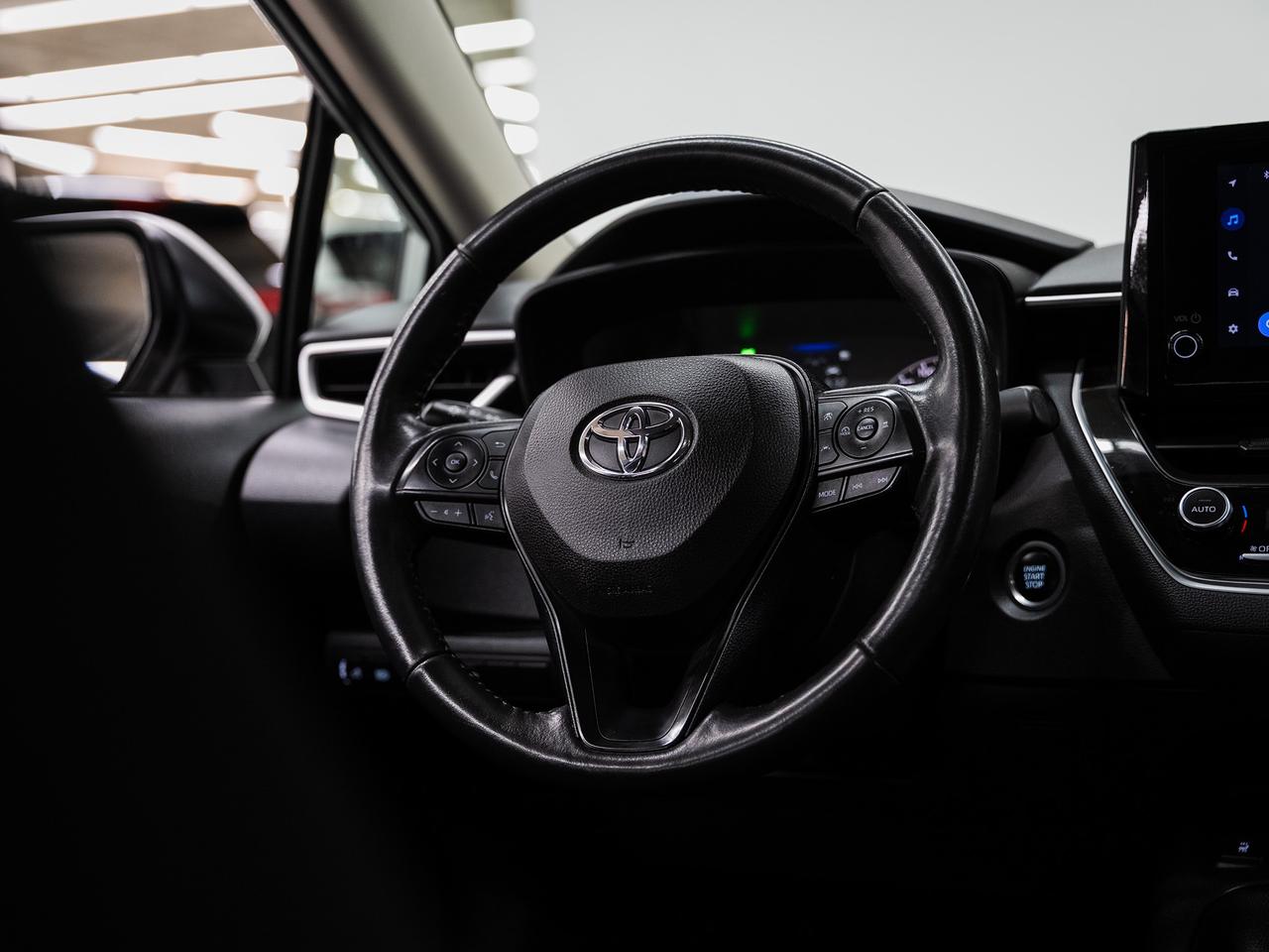 2024 Toyota Corolla LE UPGRADE | Sunroof | LaneDep | BSM | CarPlay