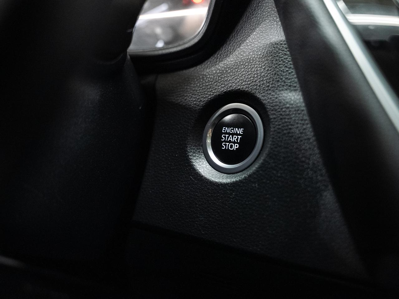 2024 Toyota Corolla LE UPGRADE | Sunroof | LaneDep | BSM | CarPlay