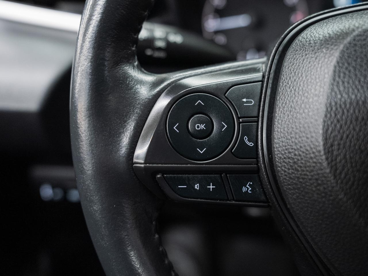 2024 Toyota Corolla LE UPGRADE | Sunroof | LaneDep | BSM | CarPlay Photo