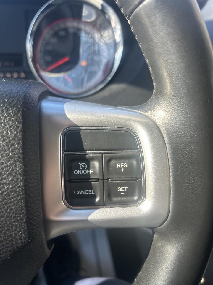 2016 Dodge Grand Caravan SXT - ONLY 42K!!! STOW&GO SEATS, BLUETOOTH, CLEAN! Photo