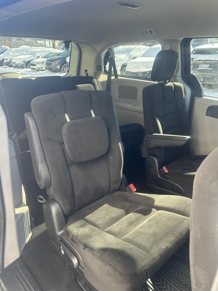 2016 Dodge Grand Caravan SXT - ONLY 42K!!! STOW&GO SEATS, BLUETOOTH, CLEAN! Photo
