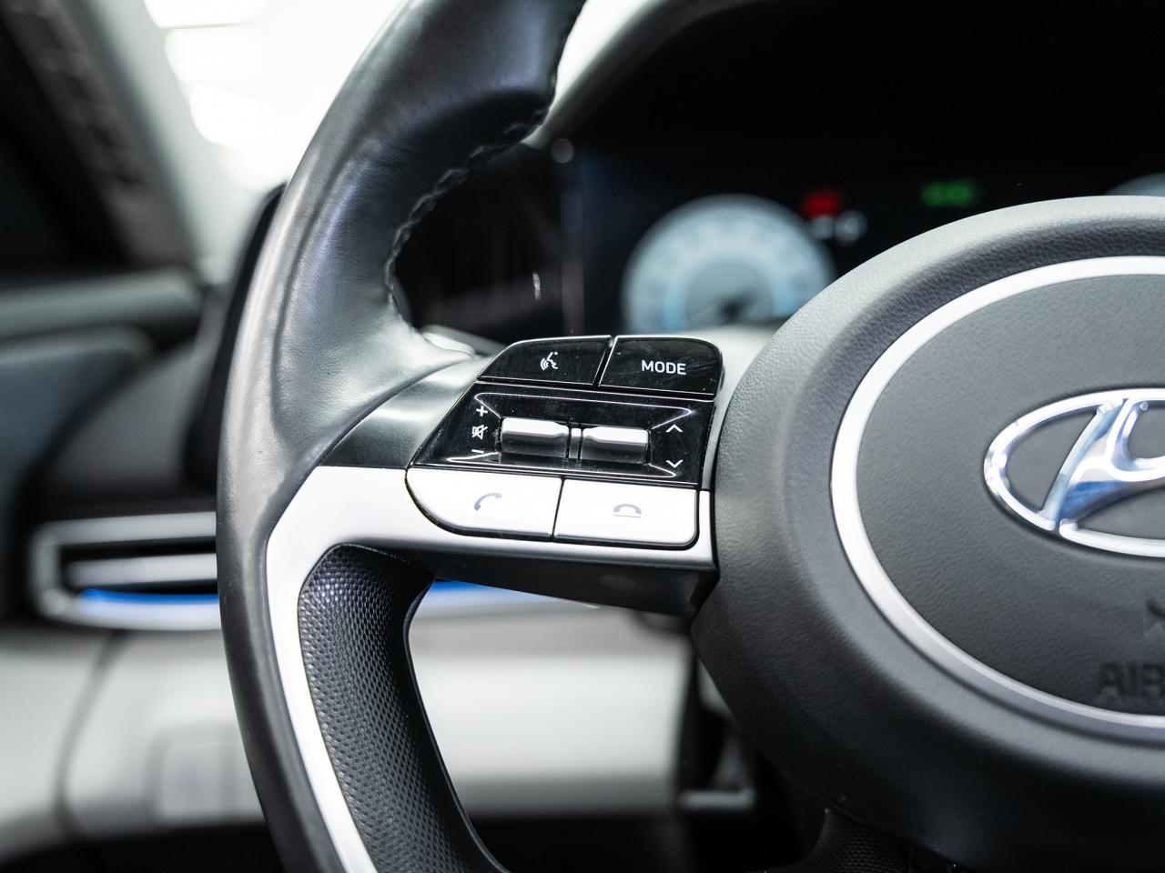 2023 Hyundai Elantra LUXURY | Nav | Leather | Sunroof | ACC | CarPlay Photo