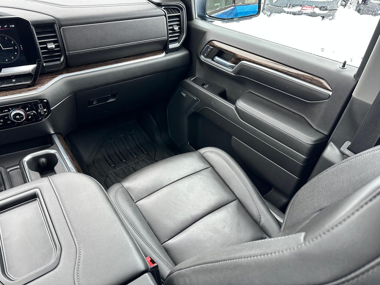 2022 GMC Sierra 1500 Elevation Diesel 4x4 Crew Sunroof Htd Leather BOSE Photo