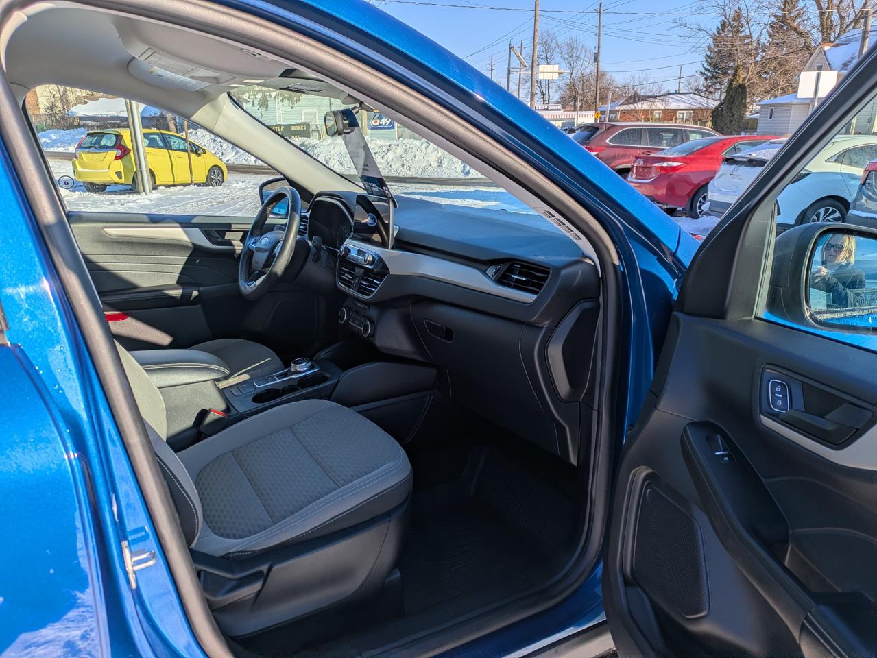 2022 Ford Escape SE FWD Photo