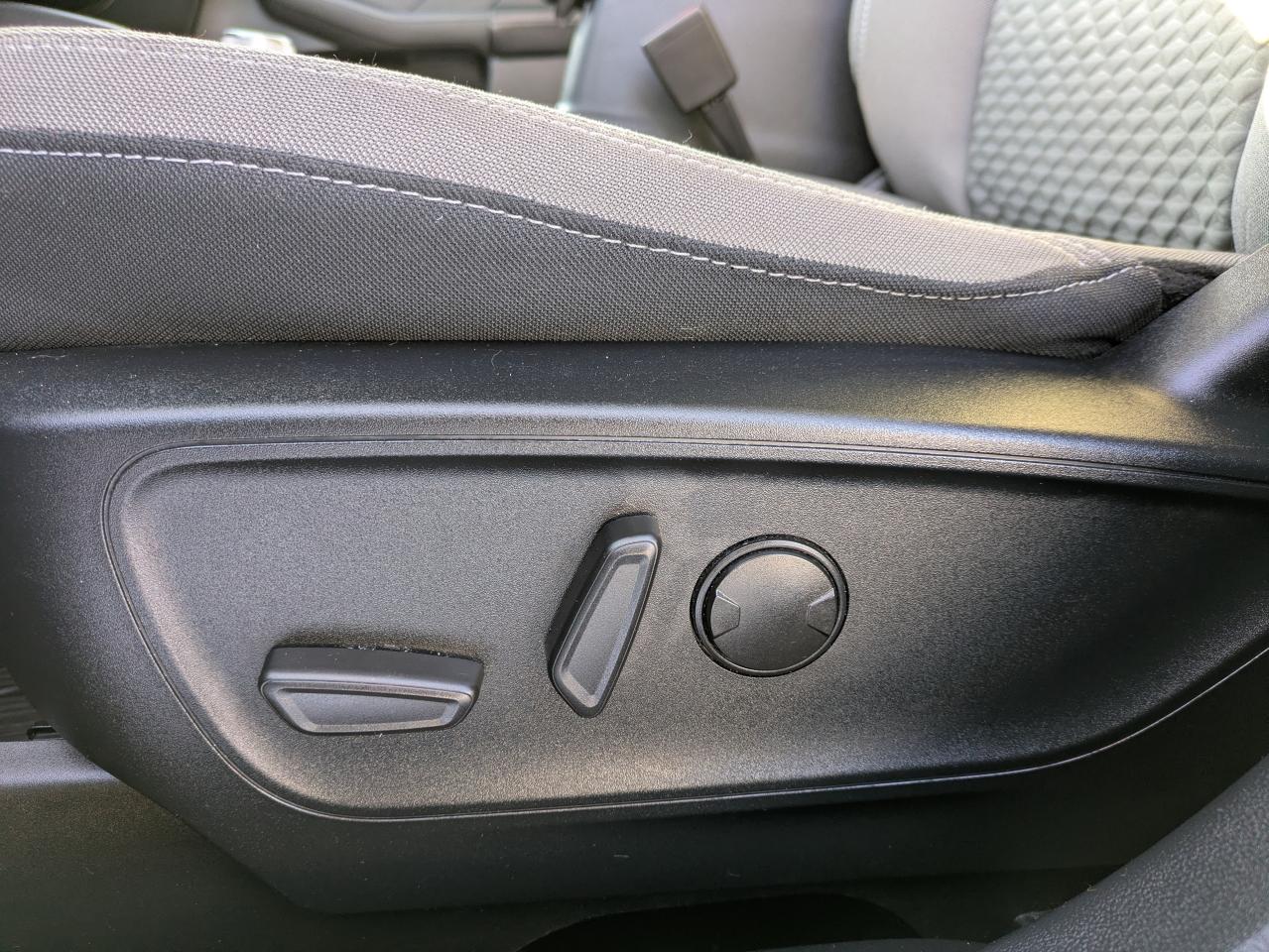 2022 Ford Escape SE FWD Photo