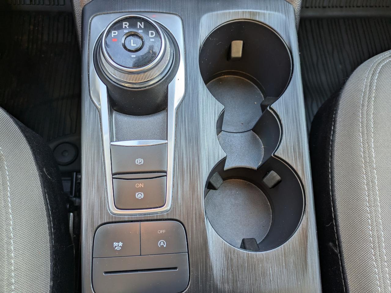 2022 Ford Escape SE FWD Photo