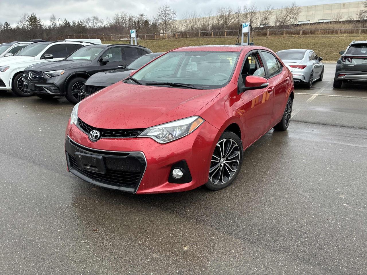 2016 Toyota Corolla S - LOW KM, AUTO, LEATHER, SUNROOF, HEATED SEATS! Photo3