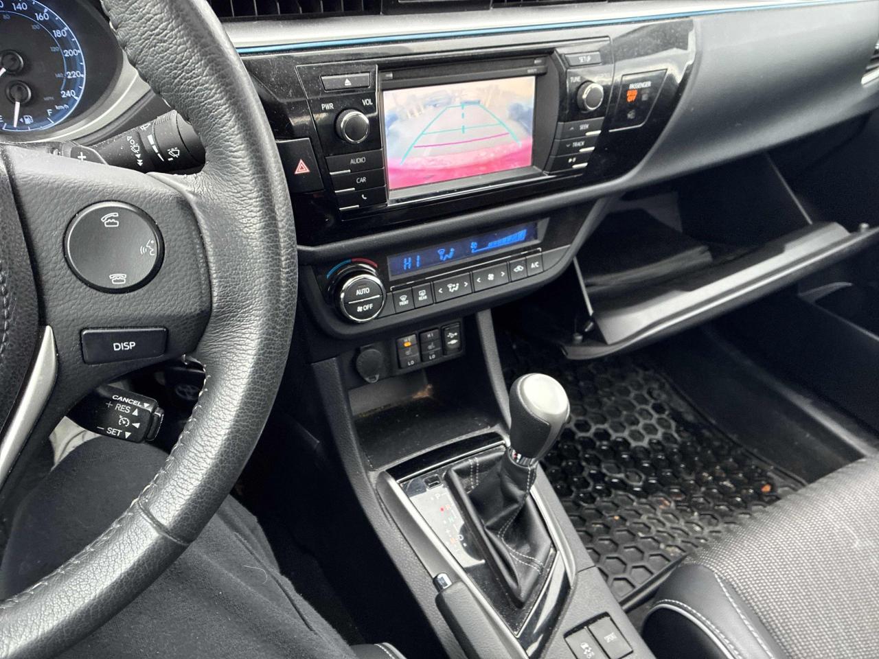 2016 Toyota Corolla S - LOW KM, AUTO, LEATHER, SUNROOF, HEATED SEATS! Photo29