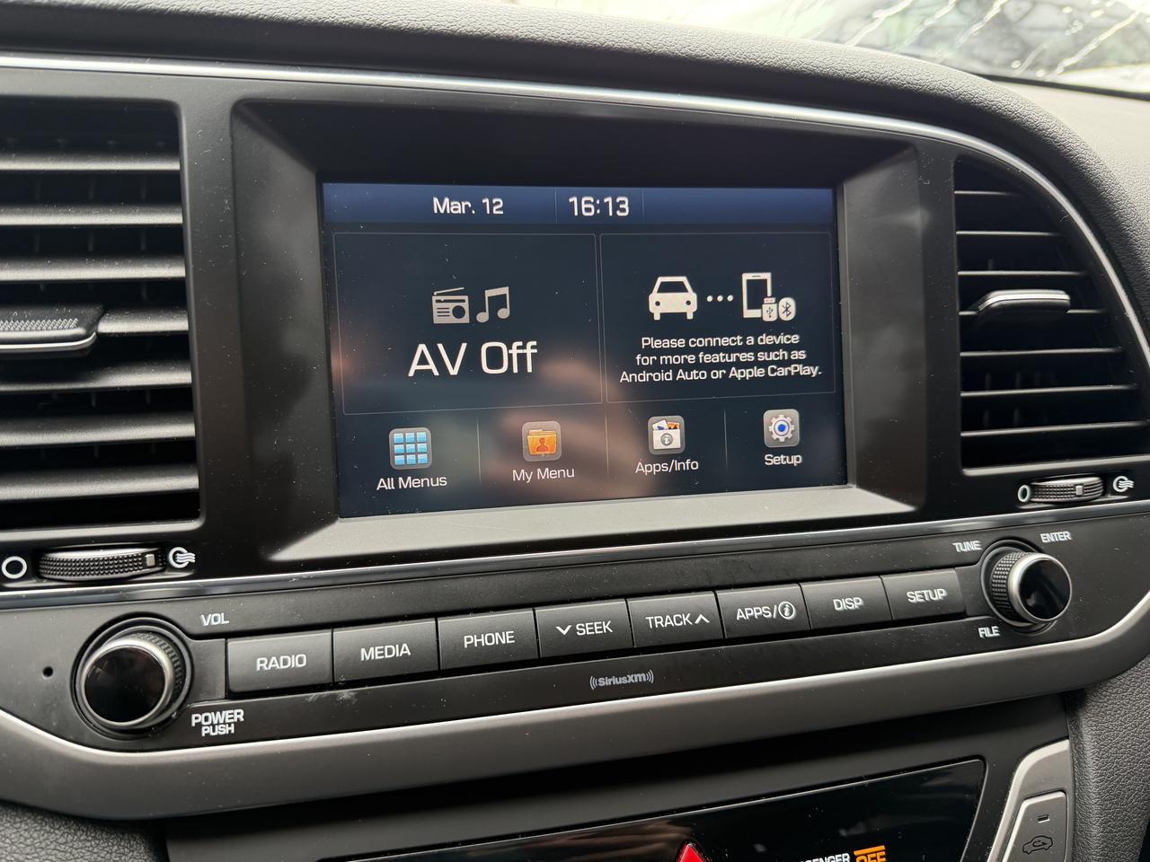 2018 Hyundai Elantra GL - LOW KM, CLEAN, AUTO, HEATED SEATS, B/U CAMERA Photo