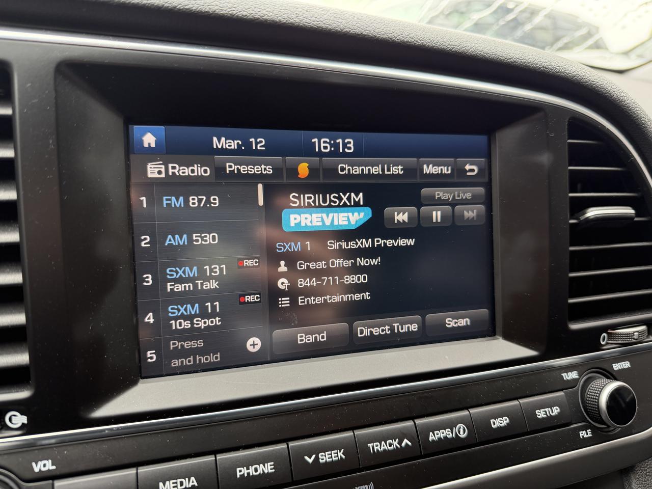 2018 Hyundai Elantra GL - LOW KM, CLEAN, AUTO, HEATED SEATS, B/U CAMERA Photo