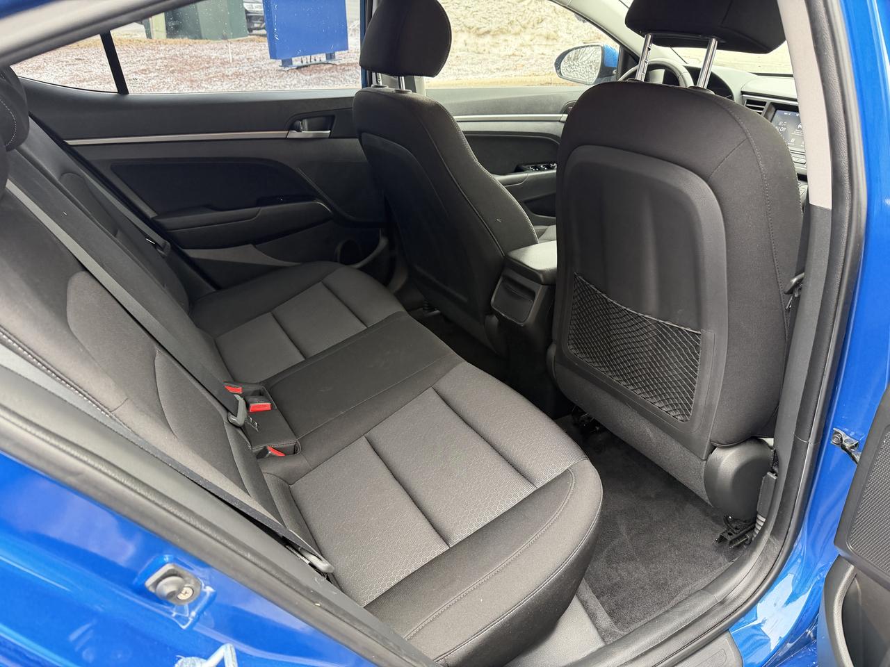 2018 Hyundai Elantra GL - LOW KM, CLEAN, AUTO, HEATED SEATS, B/U CAMERA Photo