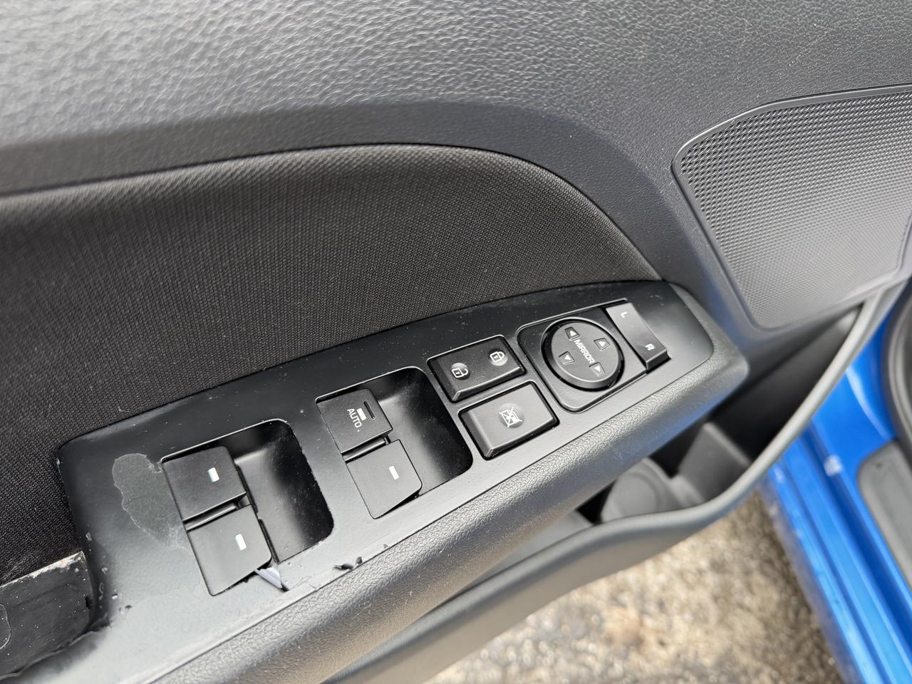 2018 Hyundai Elantra GL - LOW KM, CLEAN, AUTO, HEATED SEATS, B/U CAMERA Photo