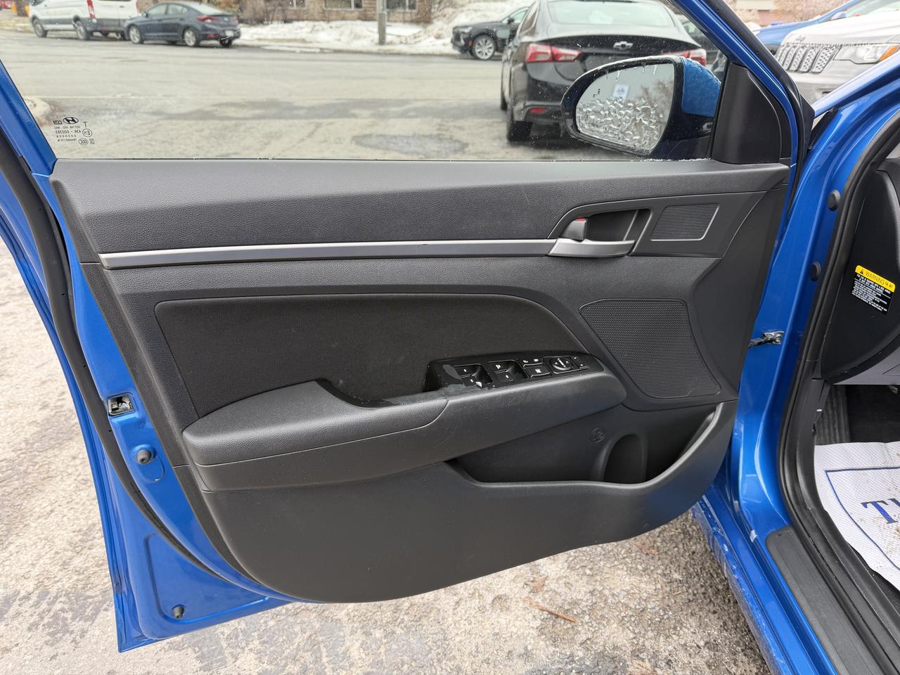 2018 Hyundai Elantra GL - LOW KM, CLEAN, AUTO, HEATED SEATS, B/U CAMERA Photo