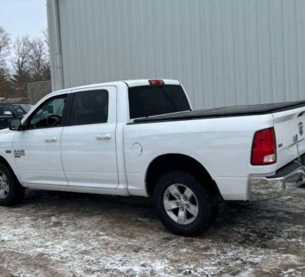 2021 RAM 1500 Classic CLASSIC CREW SLT 4x4 5.7L Photo