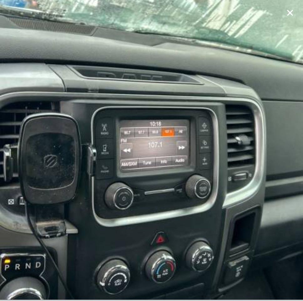 2021 RAM 1500 Classic CLASSIC CREW SLT 4x4 5.7L Photo