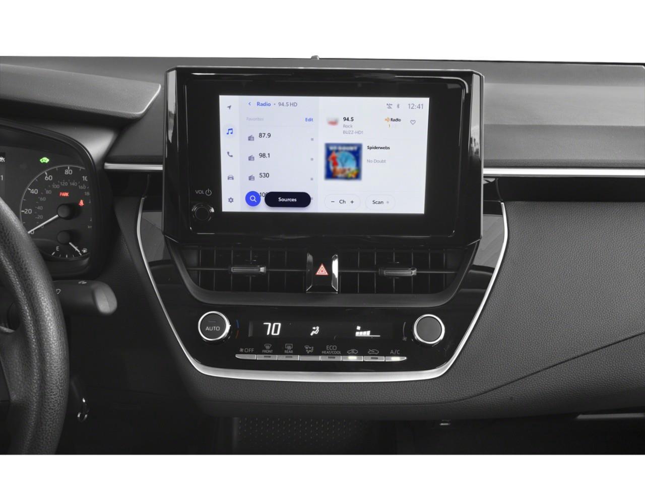 2025 Toyota Corolla Hybrid LE Photo