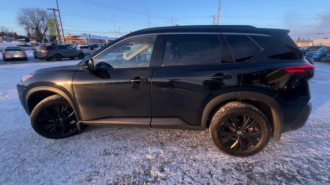 2023 Nissan Rogue SV Midnight Edition AWD, MOONROOF, HEATED LEATHER SEATS, SIRIUS XM, CRUISE CONTROL, POWER LIFTGATE, BACK UP CAM!! Photo