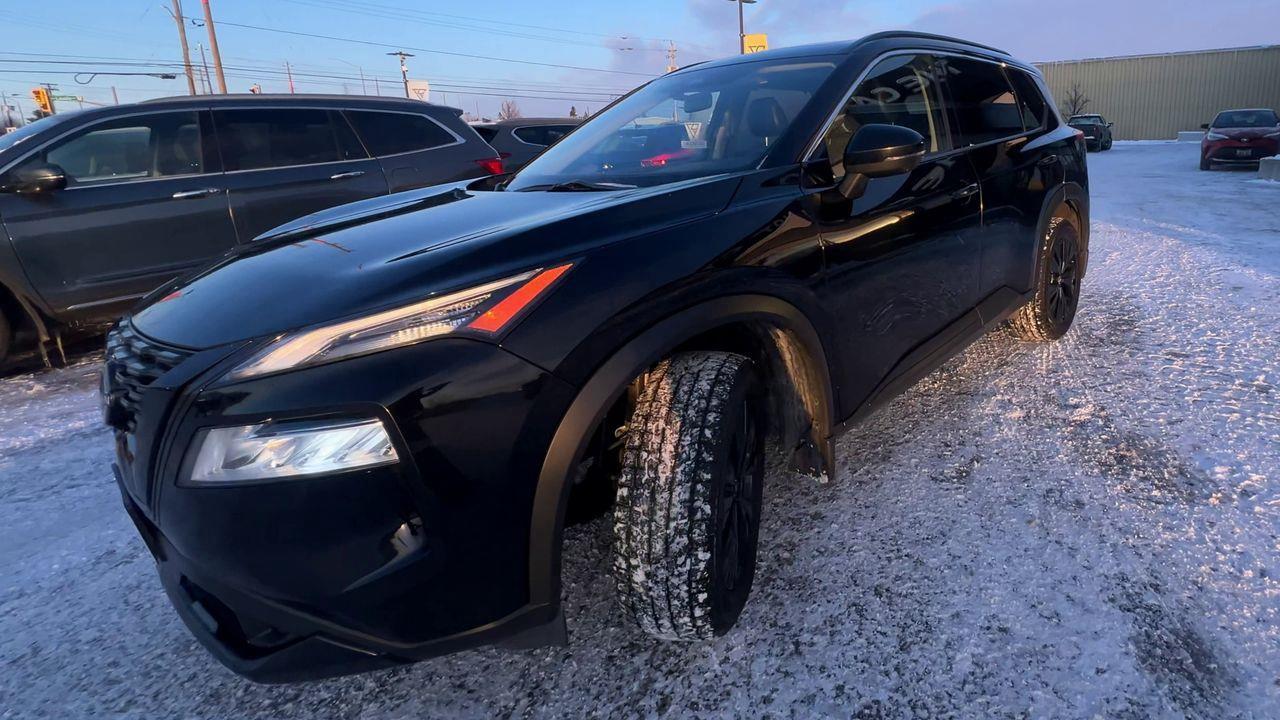 2023 Nissan Rogue SV Midnight Edition AWD, MOONROOF, HEATED LEATHER SEATS, SIRIUS XM, CRUISE CONTROL, POWER LIFTGATE, BACK UP CAM!! Photo2