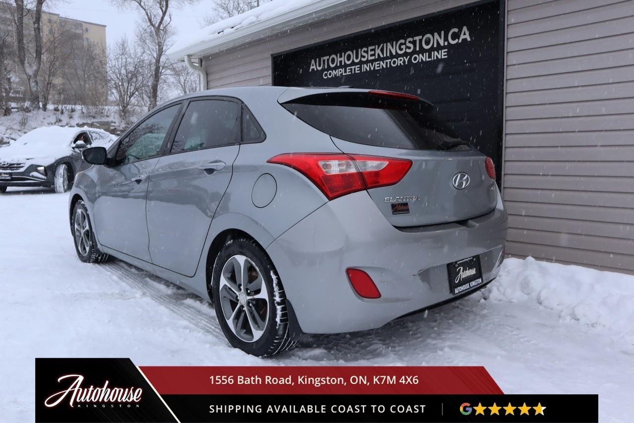 2016 Hyundai Elantra GT GLS MANUAL - PANORAMIC SUNROOF Photo