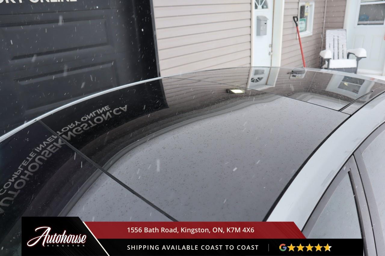 2016 Hyundai Elantra GT GLS MANUAL - PANORAMIC SUNROOF Photo