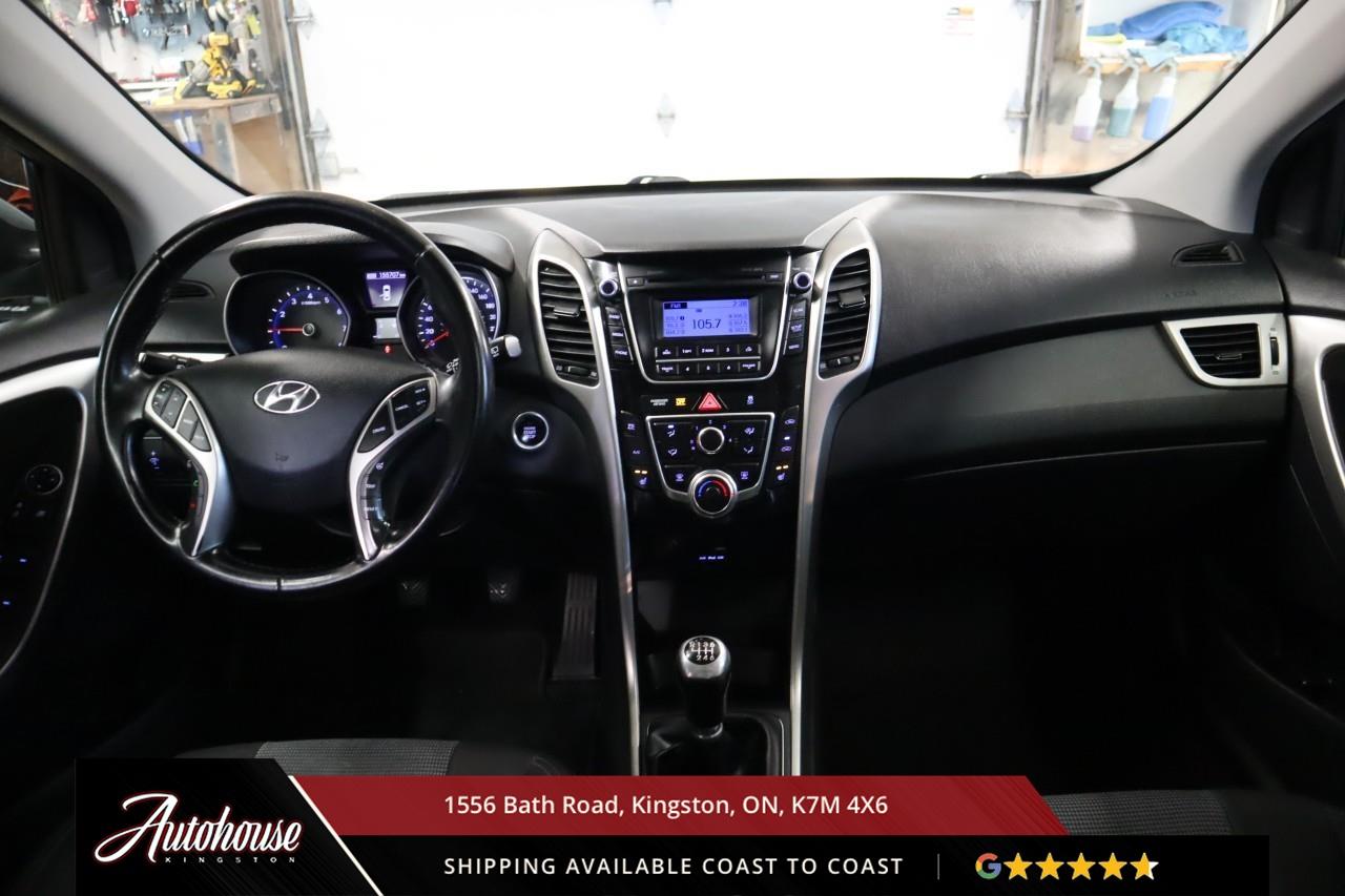 2016 Hyundai Elantra GT GLS MANUAL - PANORAMIC SUNROOF Photo