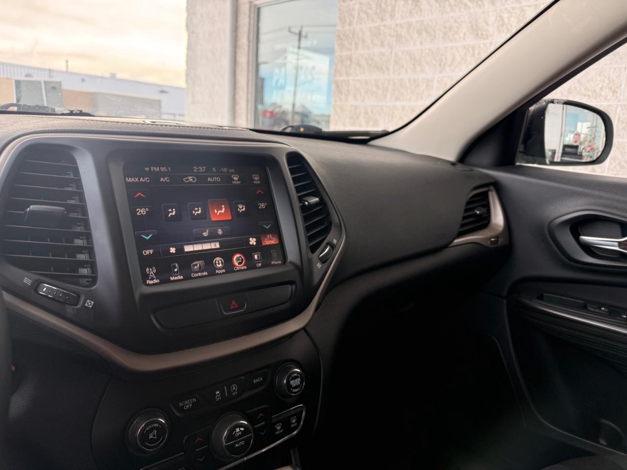 2016 Jeep Cherokee North 4X4!! Photo