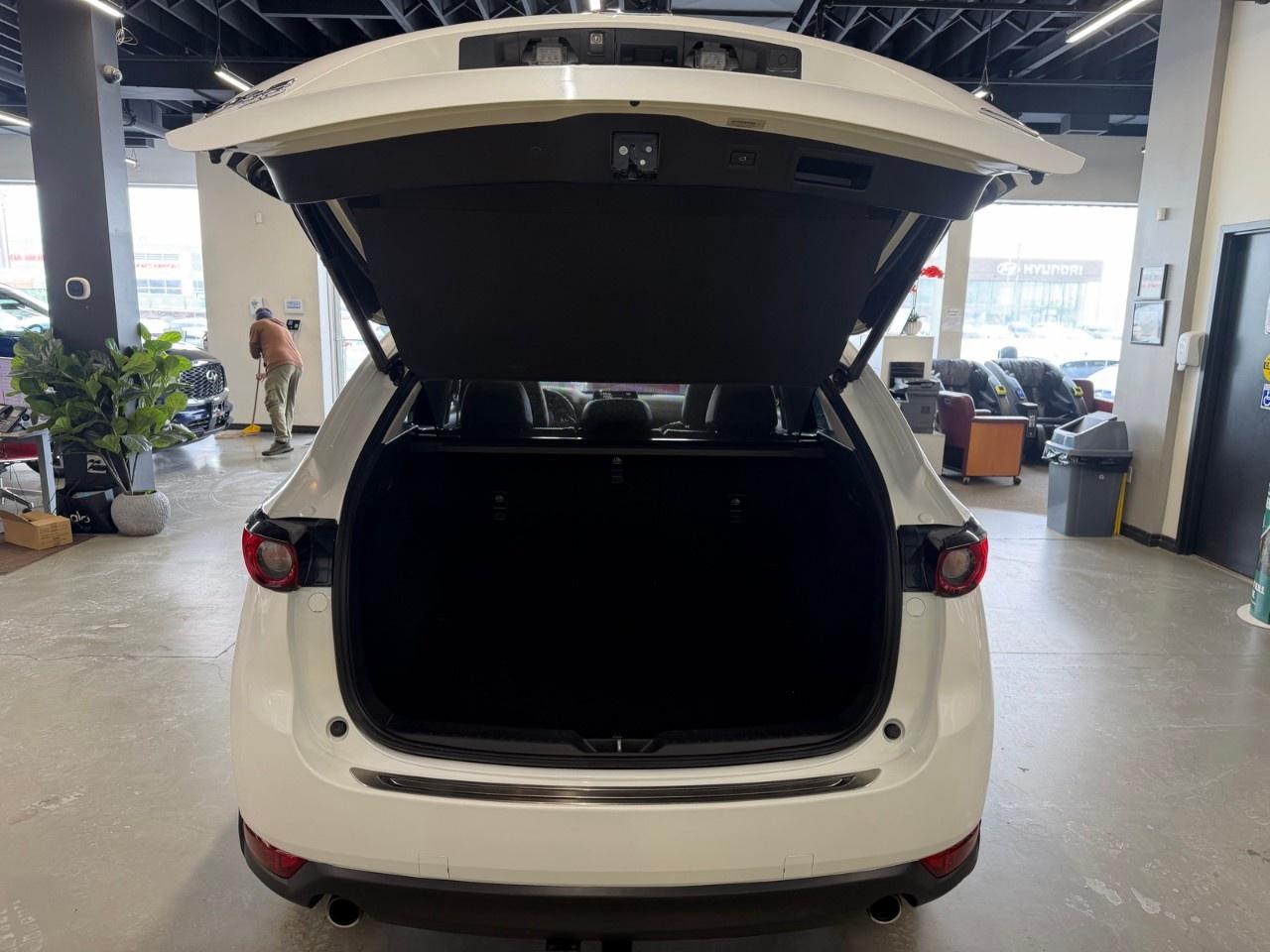 2018 Mazda CX-5 Grand Touring Photo