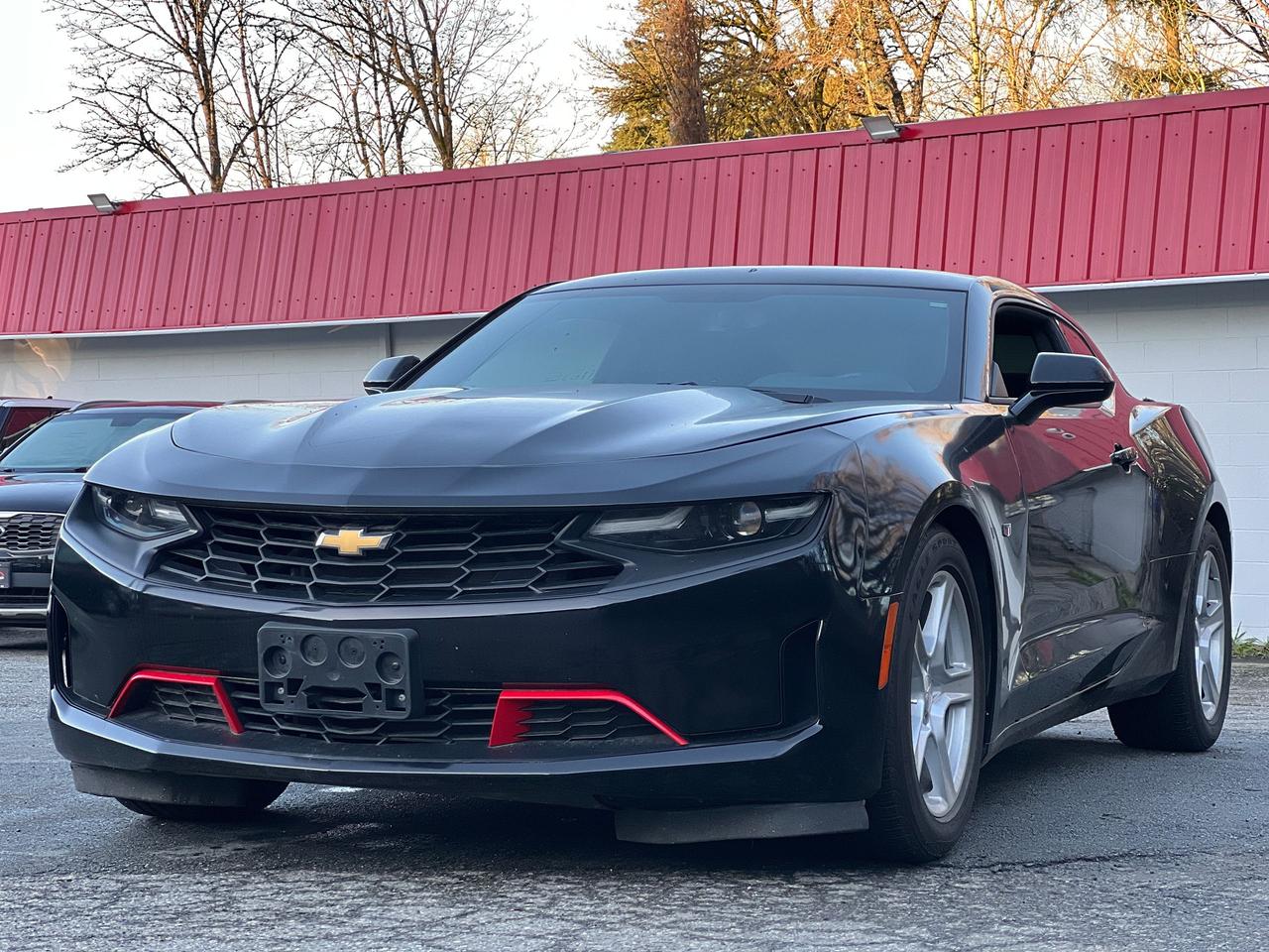 2023 Chevrolet Camaro 2dr Cpe 1LT/ Low Kms/ Auto/ 2L Turbo