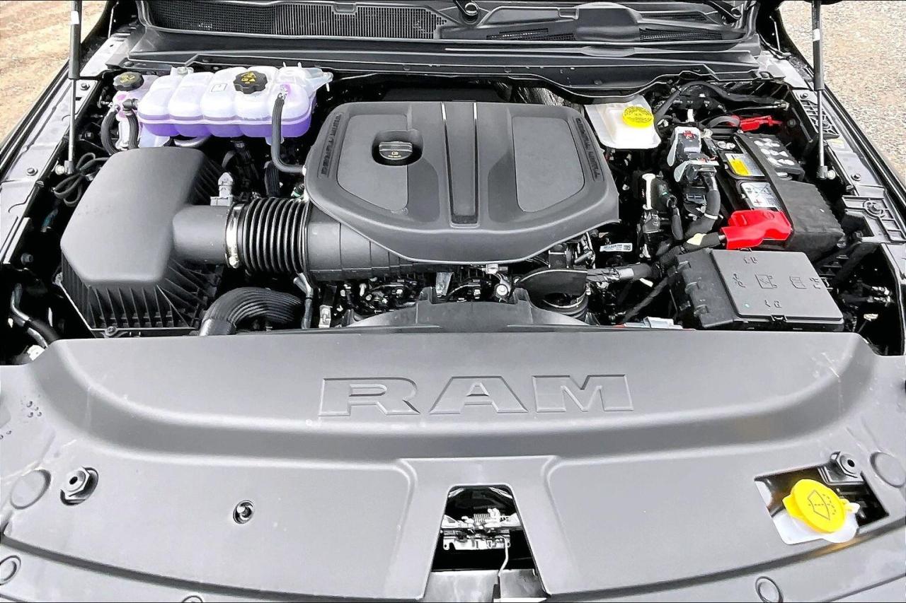 2026 RAM 1500 EXPRESS | Blackout | 3.0L Hurricane | Crew | 4X4 Photo