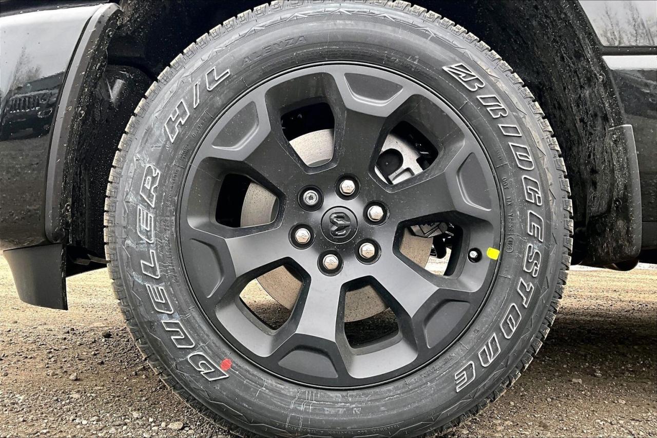 2026 RAM 1500 EXPRESS | Blackout | 3.0L Hurricane | Crew | 4X4 Photo